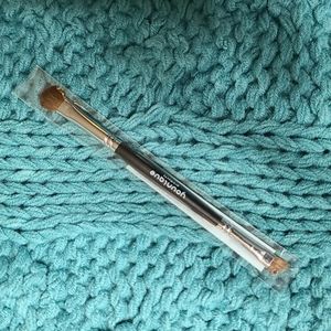 Younique Liner/Shader Brush